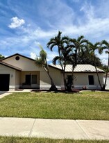 11561 SW 51st Ct in Cooper City, FL - Building Photo