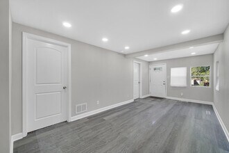 5165 Pennsylvania St in Gary, IN - Building Photo - Building Photo