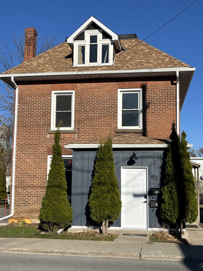 property at 67 Victoria St