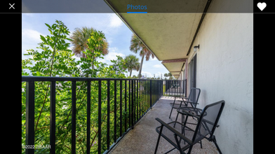 10 Lynnhurst Dr in Ormond Beach, FL - Foto de edificio - Building Photo