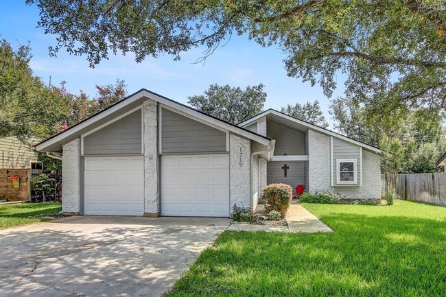 1715 Foxfire Dr in Round Rock, TX - Building Photo - Building Photo