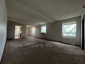 1011 K St in Fairbury, NE - Building Photo - Building Photo