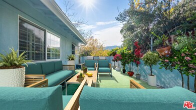 9631 Crystal View Dr in Los Angeles, CA - Building Photo - Building Photo