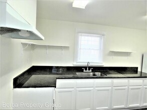 702 E 7th St in Long Beach, CA - Building Photo - Building Photo