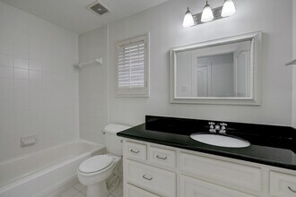 5609 Lacy St in Houston, TX - Building Photo - Building Photo