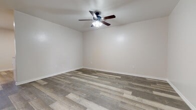 415 James St in Sterling, OK - Building Photo - Building Photo