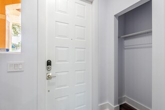 285 River Bluff Ln in Royal Palm Beach, FL - Building Photo - Building Photo