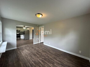 5030 W Ridge Rd in Gary, IN - Building Photo - Building Photo