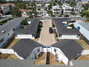 2782-2788 Jefferson St in Carlsbad, CA - Building Photo - Building Photo