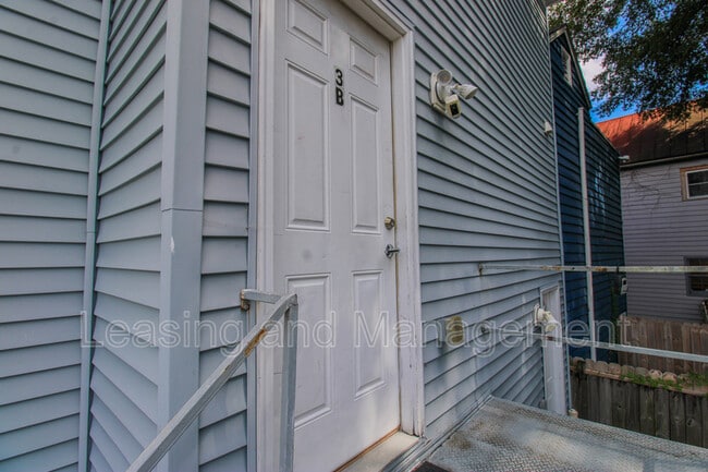 3 Woolfe St in Charleston, SC - Building Photo - Building Photo