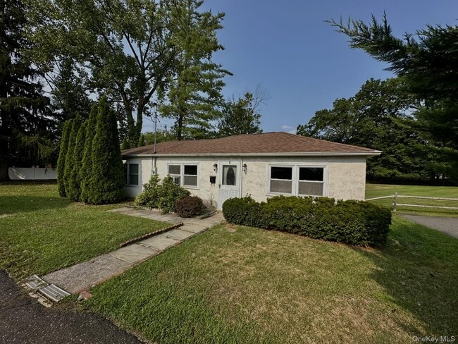 7 Friend St in Congers, NY - Foto de edificio - Building Photo