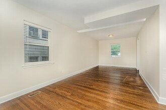 110 Adams St in Greensboro, NC - Building Photo - Building Photo