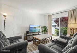 3905 Covington Way in Reno, NV - Building Photo - Building Photo