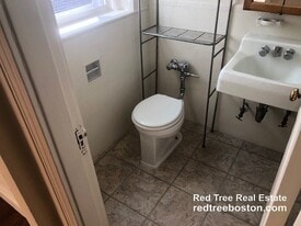 127 Sutherland Rd, Unit L in Boston, MA - Building Photo