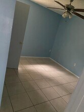 1013 S Persimmon Ave in Sanford, FL - Building Photo - Building Photo