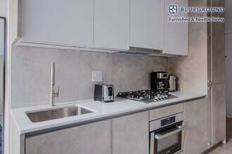 88 East End Ave in New York, NY - Building Photo - Building Photo