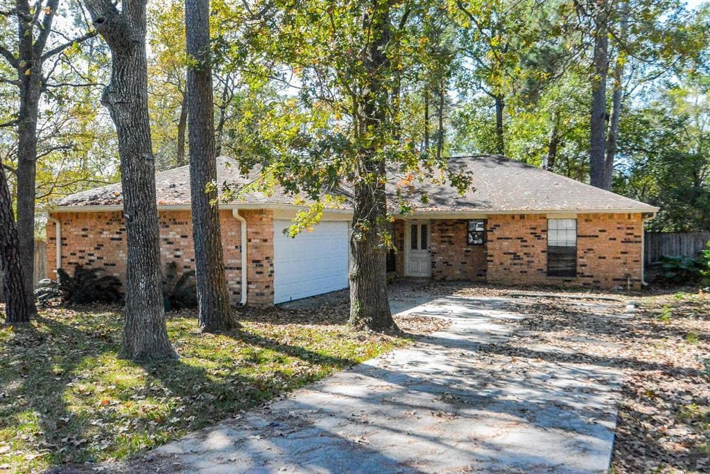 230 Wedgewood Ct in Spring, TX - Building Photo