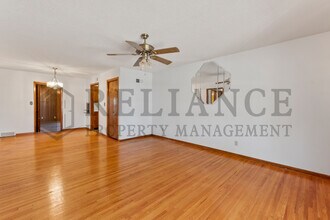 1707 S Mission Rd in Wichita, KS - Building Photo - Building Photo