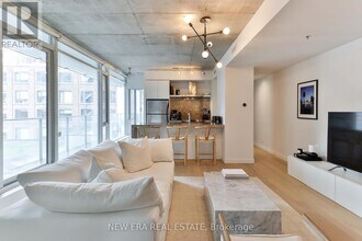 75-475 Portland St in Toronto, ON - Building Photo - Building Photo