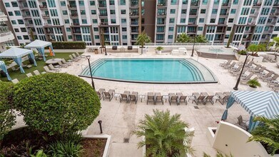 100 S Eola Dr, Unit 711 in Orlando, FL - Building Photo - Building Photo