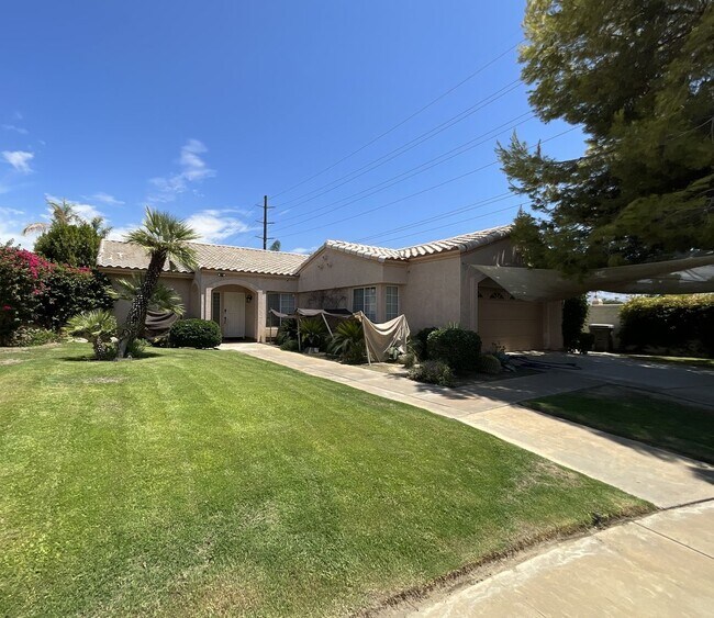 40940 Avenida Estrada in Palm Desert, CA - Building Photo - Building Photo