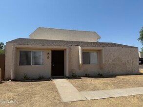 950 S Valencia in Mesa, AZ - Building Photo - Building Photo