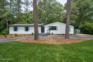 420 S Ashe St in Southern Pines, NC - Building Photo