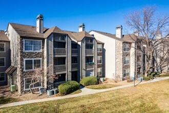 The Enclave at DTC Condominiums in Englewood, CO - Foto de edificio - Building Photo