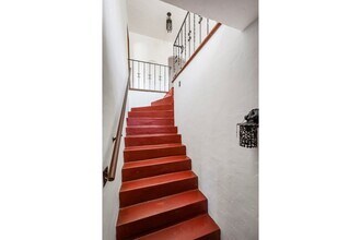 2433 W Silver Lake Dr in Los Angeles, CA - Building Photo - Building Photo