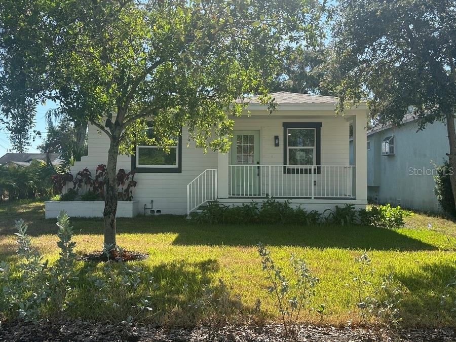 5036 22nd Ave N in St. Petersburg, FL - Building Photo