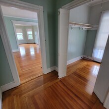 197 Elmgrove Ave, Unit 2nd floor in Providence, RI - Foto de edificio - Building Photo