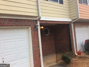 735 Magnolia Gardens Walk in Mcdonough, GA - Foto de edificio - Building Photo