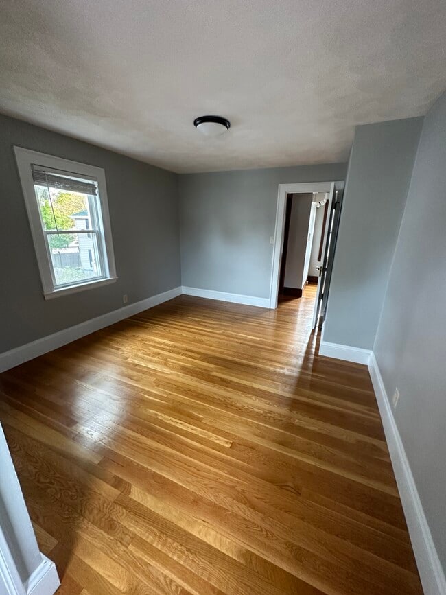 235 Ashcroft Rd, Unit 1