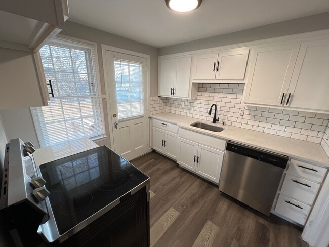 property at 722 W Olin Ave