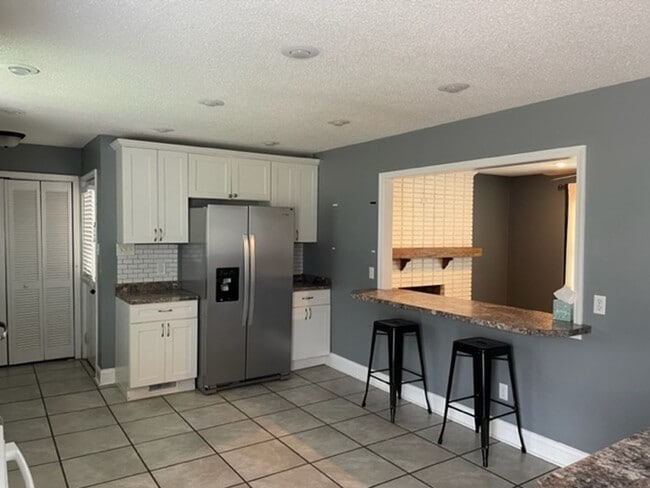 property at 782 Museum Rd