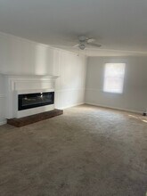 11 Crescent Ln in Columbia, SC - Foto de edificio - Building Photo