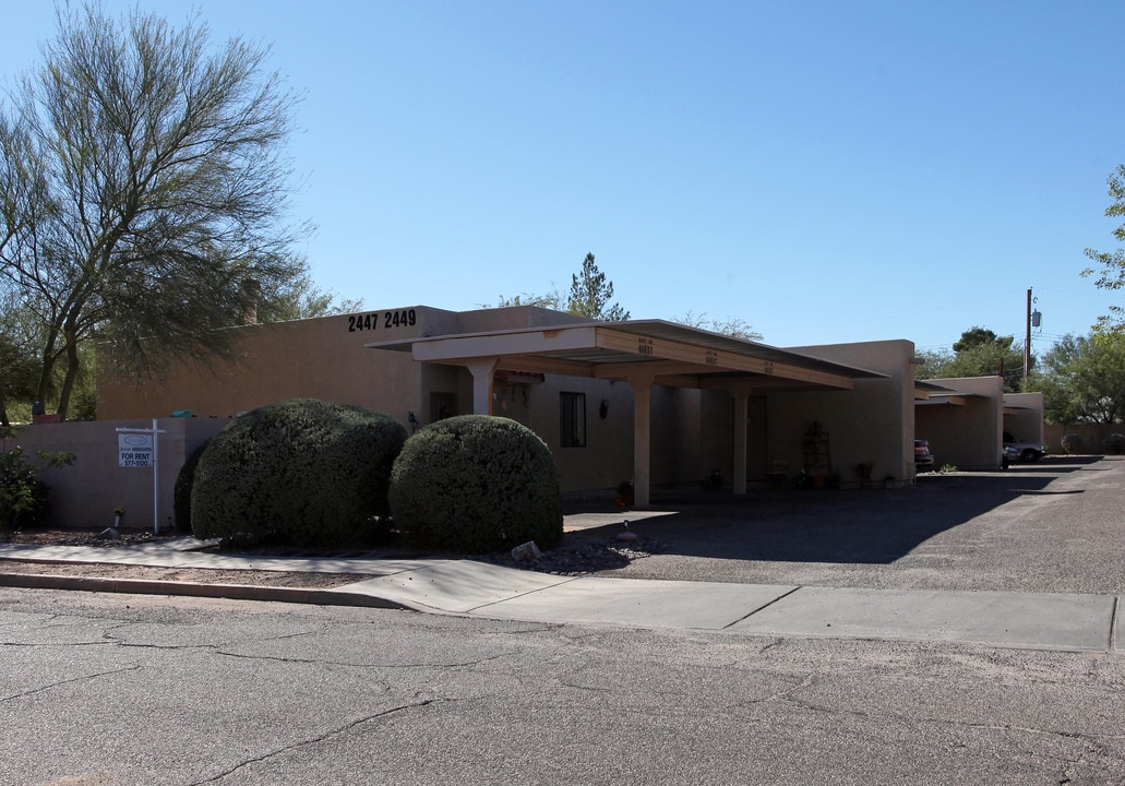 2447-2449 N Fair Oaks Ave in Tucson, AZ - Building Photo