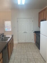 1304 Tropical Cove in Gulfport, MS - Building Photo - Building Photo