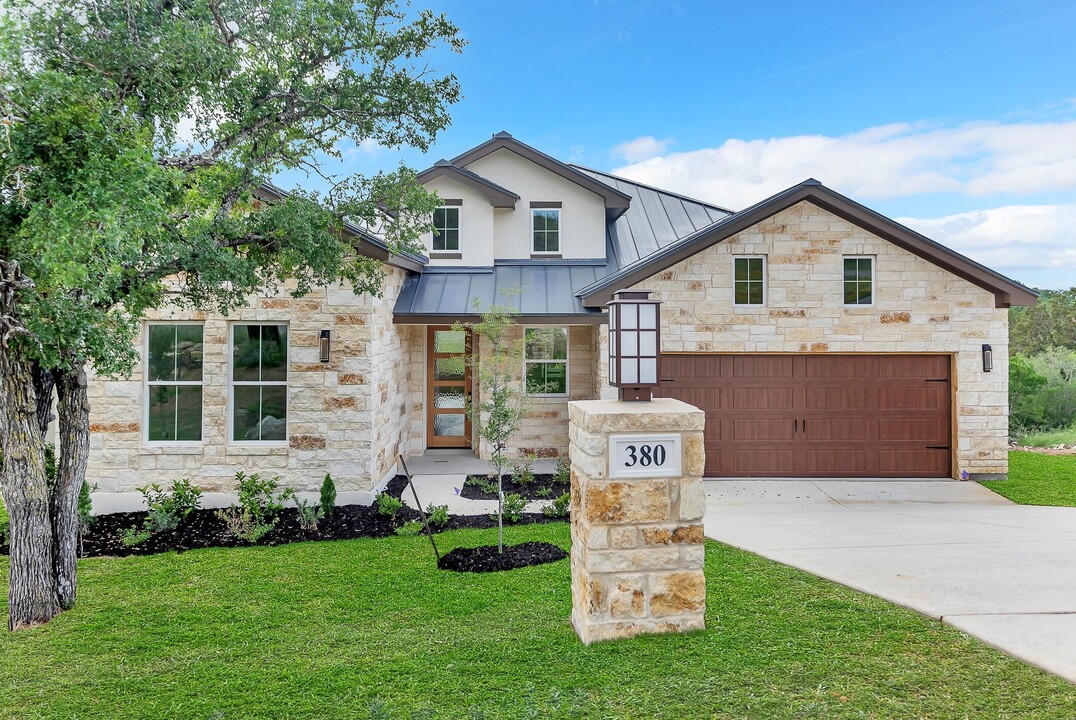 380 Quick Draw in Horseshoe Bay, TX - Building Photo