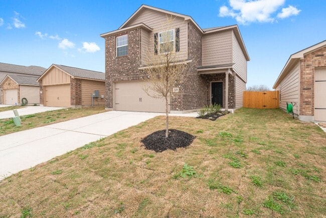 719 Wonderland Trail in New Braunfels, TX - Building Photo - Building Photo