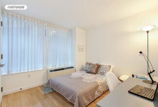 90 William St in New York, NY - Building Photo - Building Photo