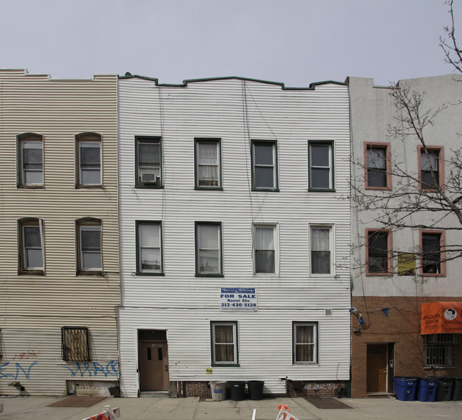 213 Himrod St in Brooklyn, NY - Building Photo - Building Photo