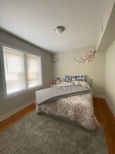 6433 N Albany Ave in Chicago, IL - Foto de edificio - Building Photo