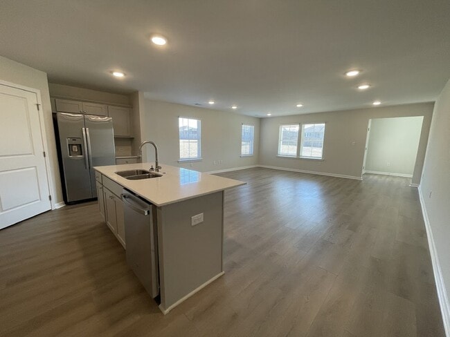 110 Asbury Pk Dr in Dothan, AL - Building Photo - Building Photo