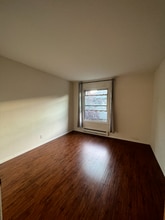 213 Boardwalk Pl, Unit G in San Bruno, CA - Building Photo - Building Photo