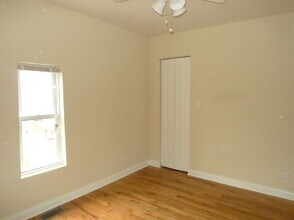 1608 N Bosworth Ave, Unit 1F in Chicago, IL - Building Photo - Building Photo