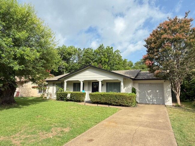 2621 Trinity St