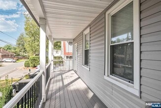 53 Davis Dr in Bergenfield, NJ - Building Photo - Building Photo