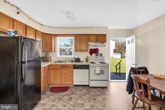 168 C St in Timberville, VA - Building Photo - Building Photo