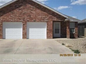 708 Bison Rd in Clovis, NM - Foto de edificio - Building Photo